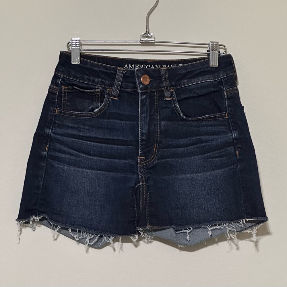 Y2k American Eagle Outfitters Women's Dark Denim Mini Cut-Off Stretch Shorts 2
